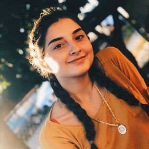 Meet your Posher, Annette